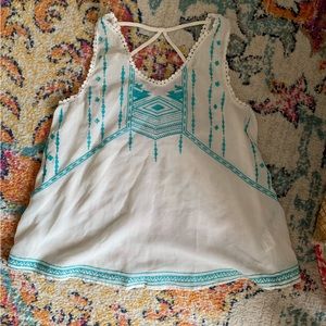 💜3/$9 Embroidered Tank